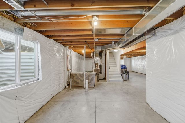 1311 E 25th Court, Des Moines, IA 50317