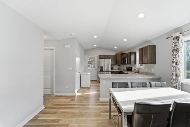 1311 E 25th Court, Des Moines, IA 50317