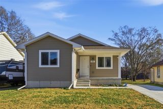 1311 E 25th Court, Des Moines, IA 50317