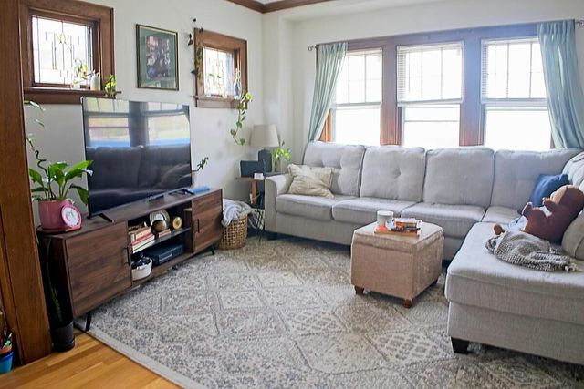 5526 Wells STREET, Milwaukee, WI 53208