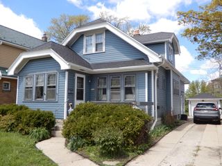 5526 Wells STREET, Milwaukee, WI 53208