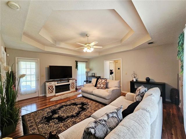 602 Lee Road 0213, Phenix City, AL 36870