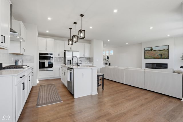 15398 Montfort Drive, Noblesville, IN 46062