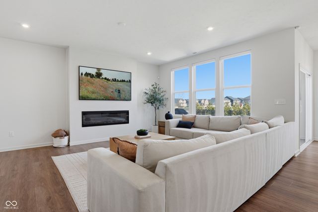 15398 Montfort Drive, Noblesville, IN 46062