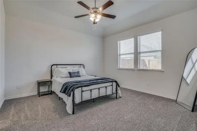 10423 Fountain Gate Street, Aubrey, TX 76227