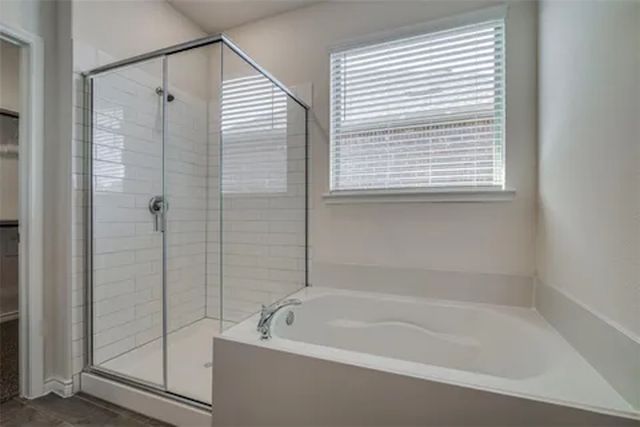 10423 Fountain Gate Street, Aubrey, TX 76227