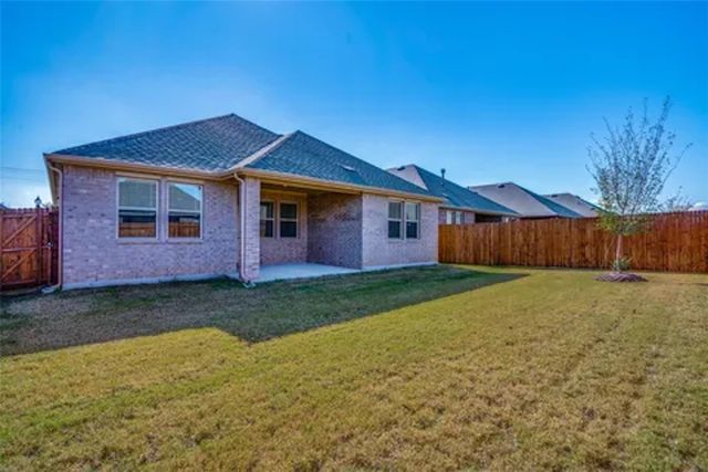 10423 Fountain Gate Street, Aubrey, TX 76227