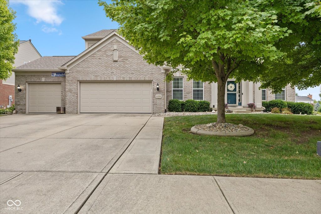 11581 Ludlow Drive, Fishers, IN 46037