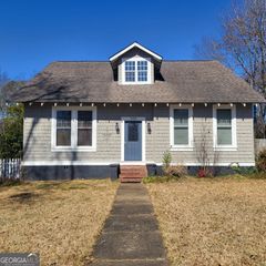103 LaFayette Street, Valley, AL 36854