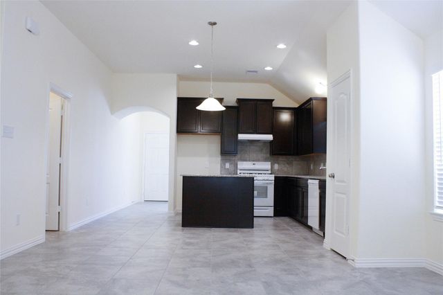 10037 Swift Fox Court, Magnolia, TX 77354