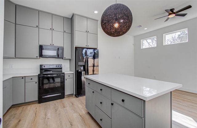 4605 Edison Street D, Houston, TX 77009