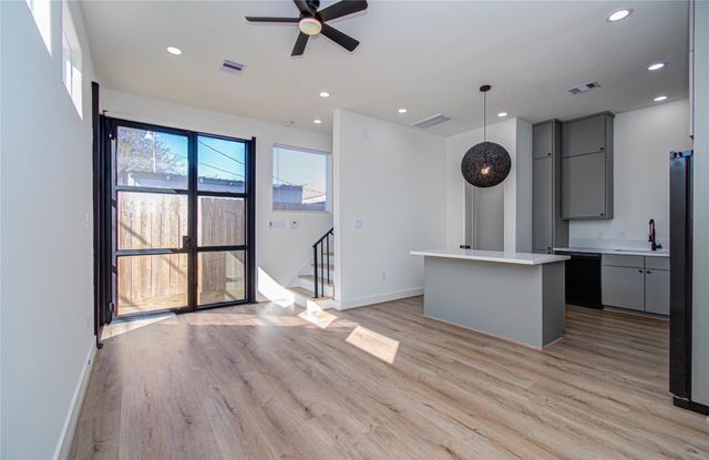 4605 Edison Street D, Houston, TX 77009