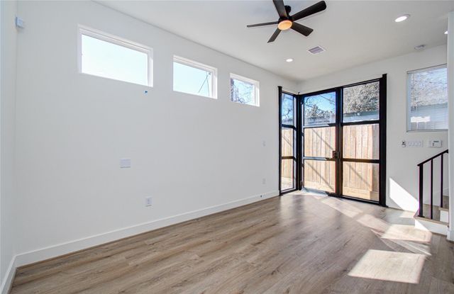 4605 Edison Street D, Houston, TX 77009