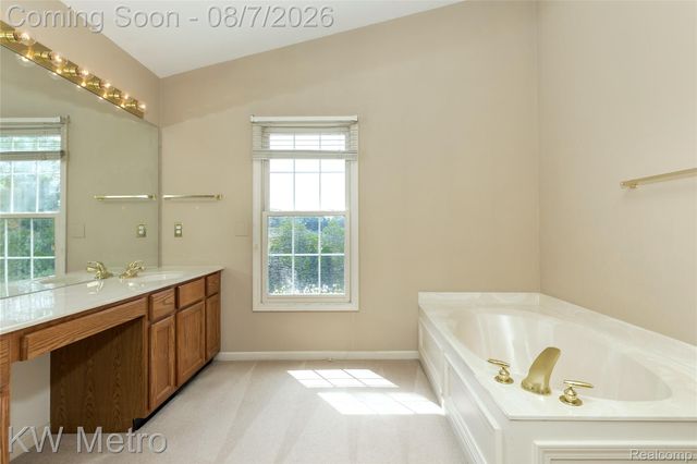 1496 Marina Pointe Boulevard, Orion Charter Township, MI 48362