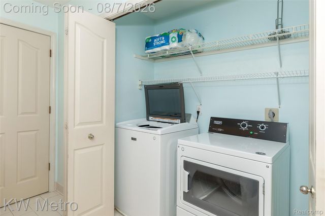1496 Marina Pointe Boulevard, Orion Charter Township, MI 48362