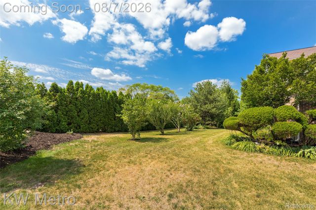 1496 Marina Pointe Boulevard, Orion Charter Township, MI 48362