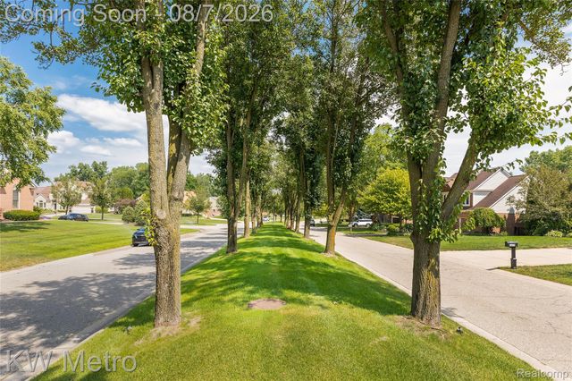 1496 Marina Pointe Boulevard, Orion Charter Township, MI 48362
