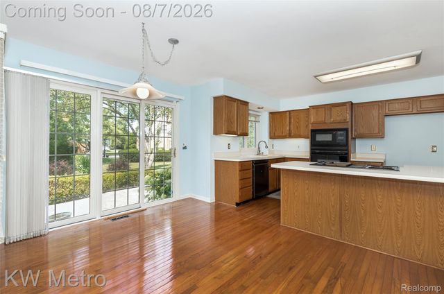 1496 Marina Pointe Boulevard, Orion Charter Township, MI 48362