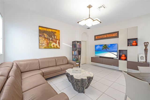 16778 NW 8th Street, Pembroke Pines, FL 33028