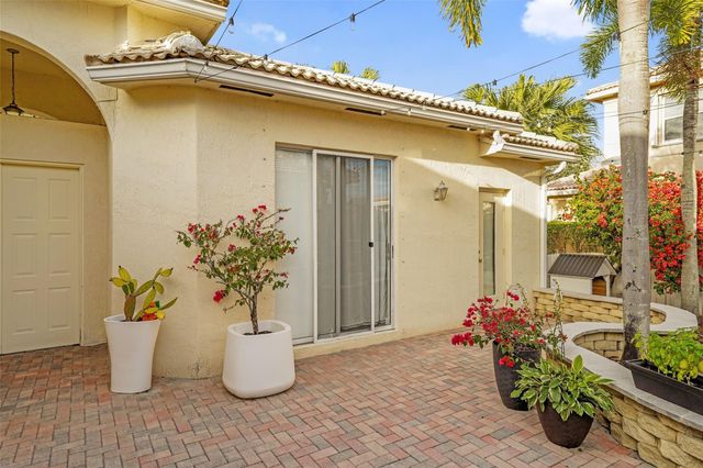 16778 NW 8th Street, Pembroke Pines, FL 33028