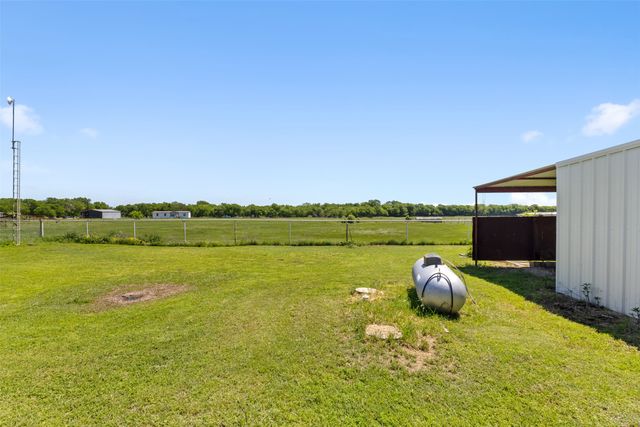 419 Pvt Rd 4215, Decatur, TX 76234
