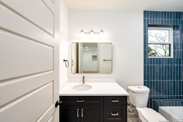 118 San Antonio Blvd, San Antonio, TX 78201