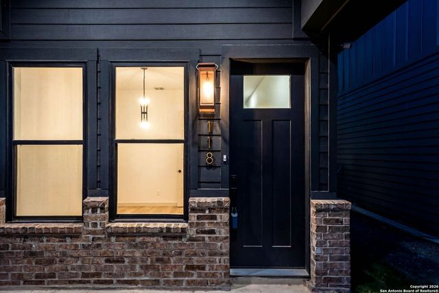 118 San Antonio Blvd, San Antonio, TX 78201