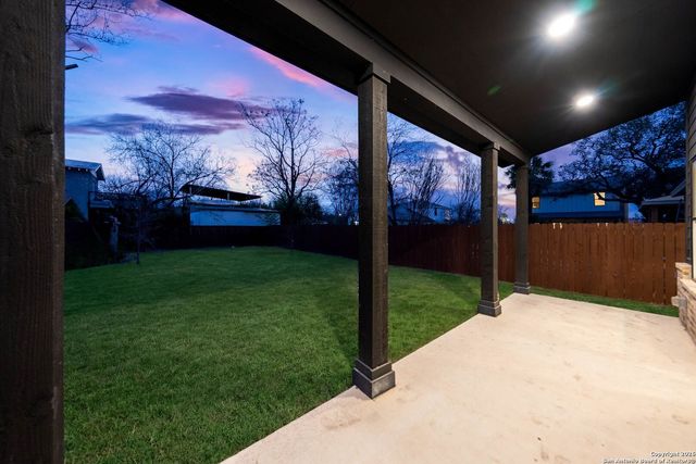 118 San Antonio Blvd, San Antonio, TX 78201