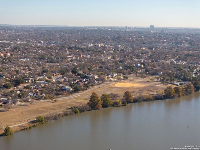 118 San Antonio Blvd, San Antonio, TX 78201