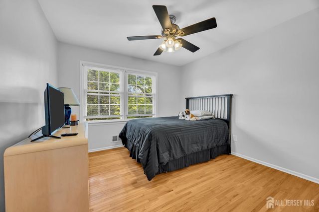 15 Everton Drive, East Brunswick, NJ 08816