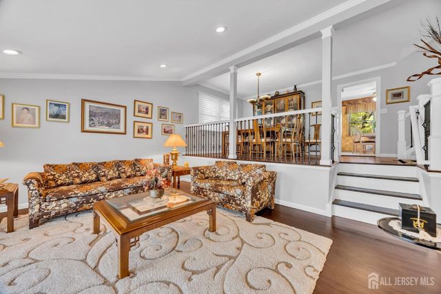 15 Everton Drive, East Brunswick, NJ 08816