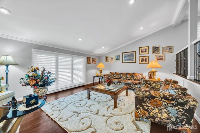 15 Everton Drive, East Brunswick, NJ 08816