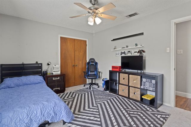 1400 Rusdell Drive, Irving, TX 75060
