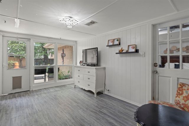 1400 Rusdell Drive, Irving, TX 75060