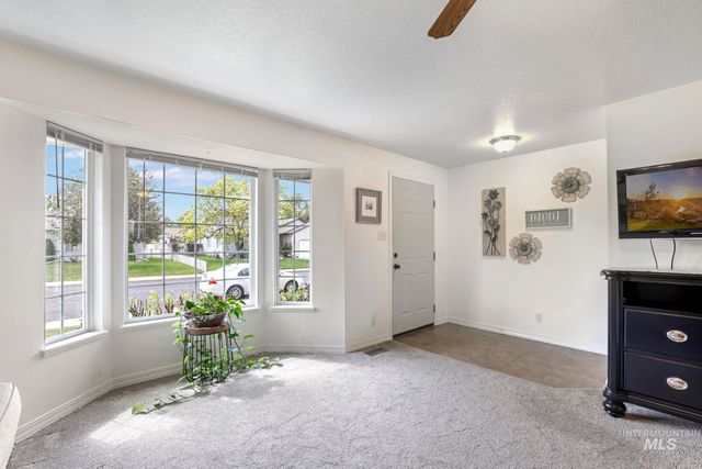1260 Blake Street N, Twin Falls, ID 83301