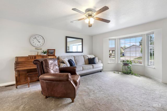 1260 Blake Street N, Twin Falls, ID 83301