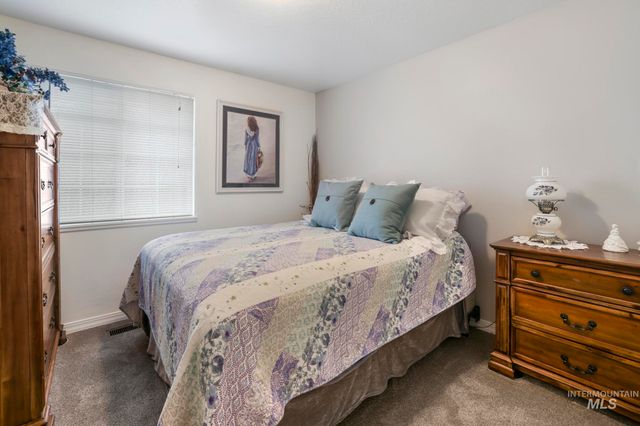 1260 Blake Street N, Twin Falls, ID 83301
