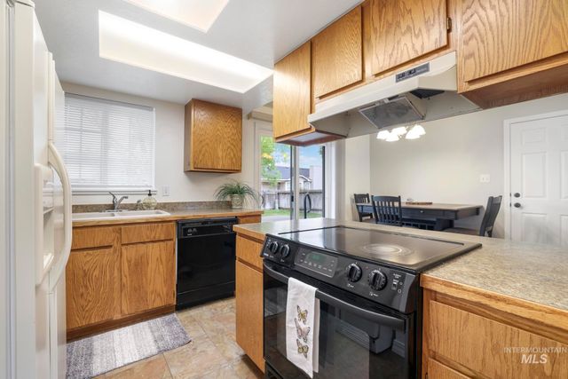 1260 Blake Street N, Twin Falls, ID 83301