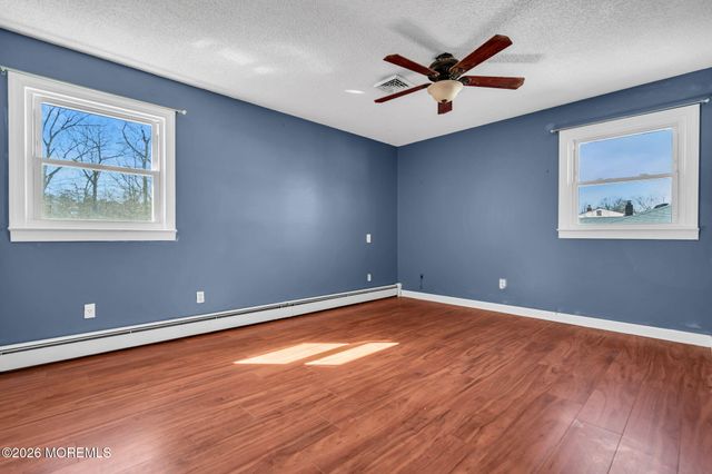 1094 June Court, Toms River, NJ 08753