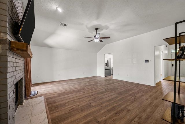 409 SW 80th St, Lawton, OK 73505