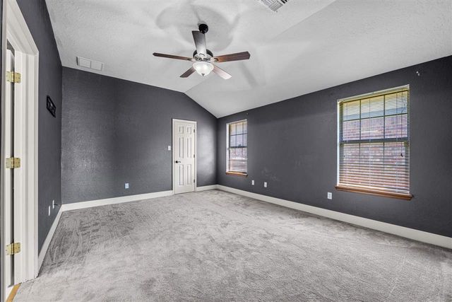 409 SW 80th St, Lawton, OK 73505