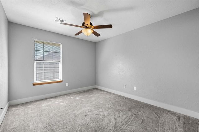 409 SW 80th St, Lawton, OK 73505