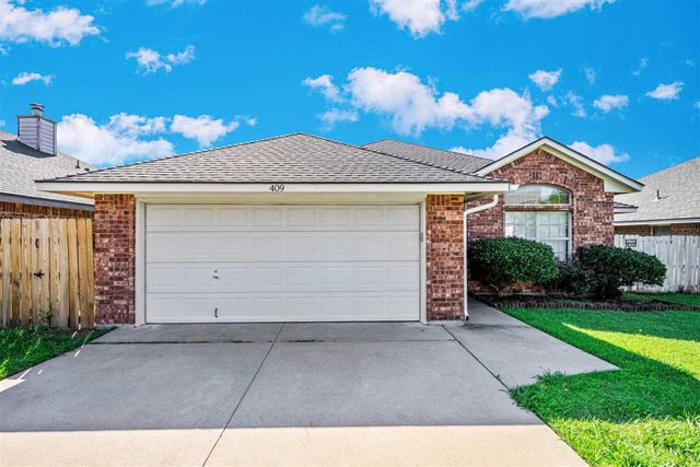 409 SW 80th St, Lawton, OK 73505