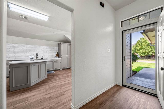409 SW 80th St, Lawton, OK 73505