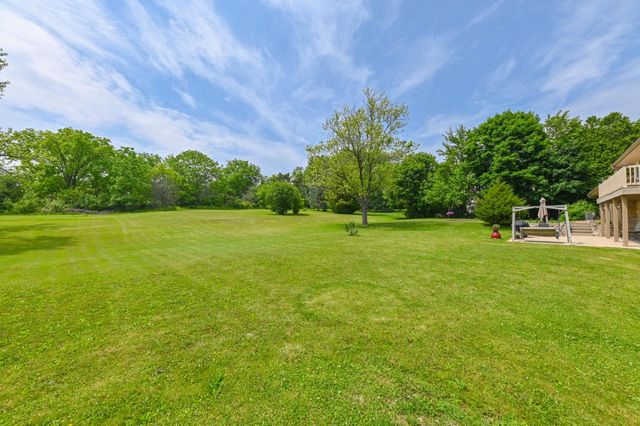 4735 Meadow VIEW E, Brookfield, WI 53005