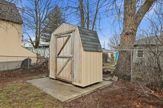 513 E Dave Ct, Spokane, WA 99207