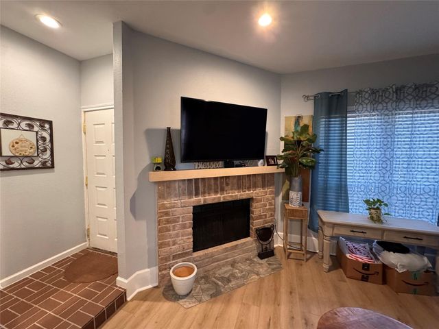 3100 Walnut Bend Lane 201, Houston, TX 77042
