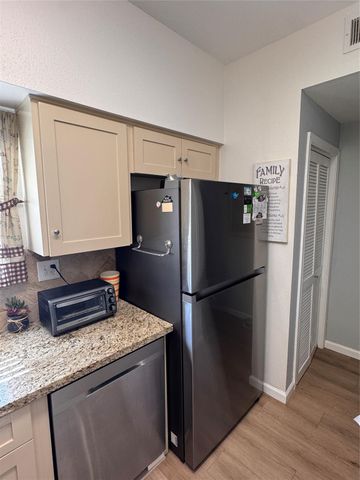 3100 Walnut Bend Lane 201, Houston, TX 77042
