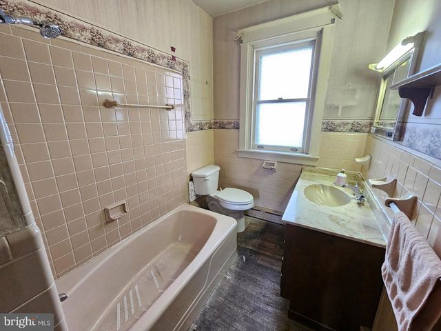 28 N CHURCH ST, Mohnton, PA 19540