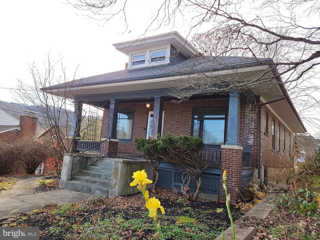 28 N CHURCH ST, Mohnton, PA 19540